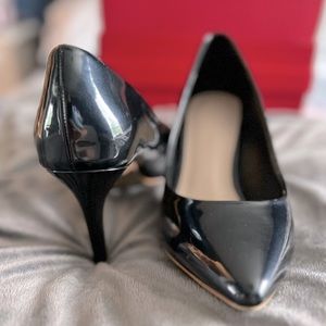 Kelly & Katie Astavia pumps
